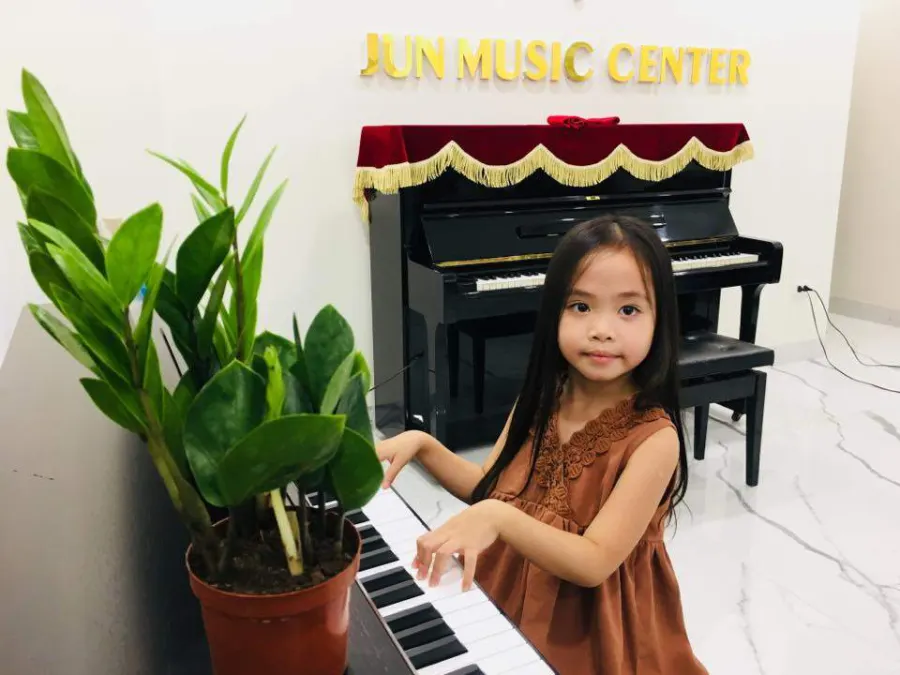 Trung Tâm Âm Nhạc Jun Music
