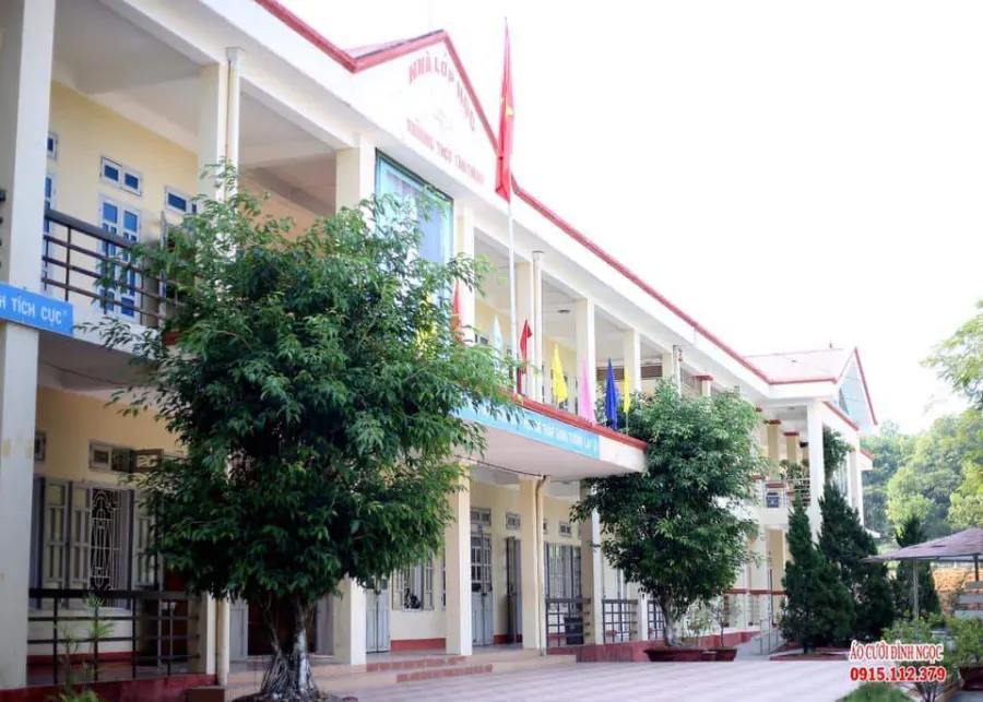Trường Tiểu Học & THCS Tân Thịnh