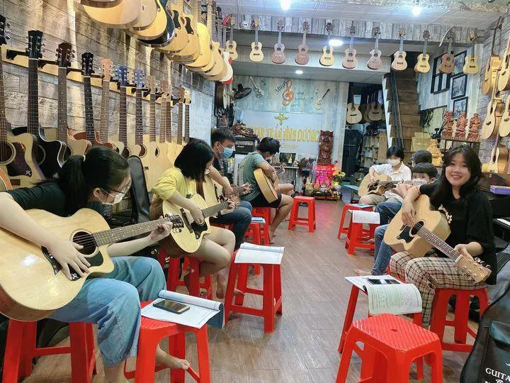 Trung Tâm Âm Nhạc Trần Bình Dương