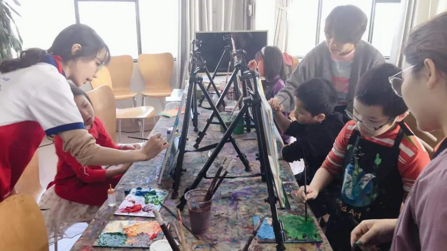 Trung Tâm Mỹ Thuật World Art