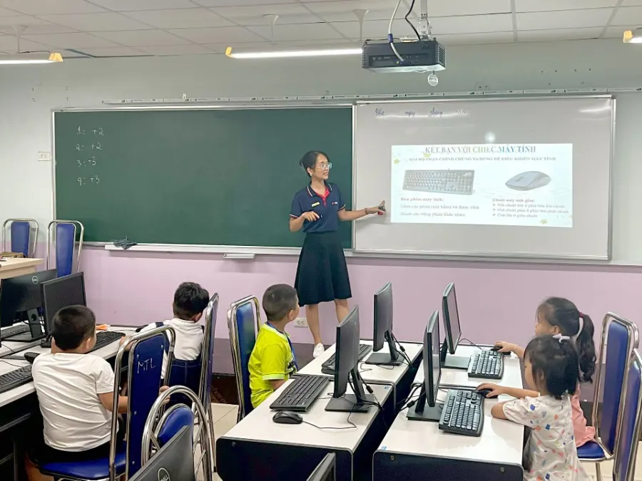 Trường Tiểu Học - THCS - THPT Newton Goldmark