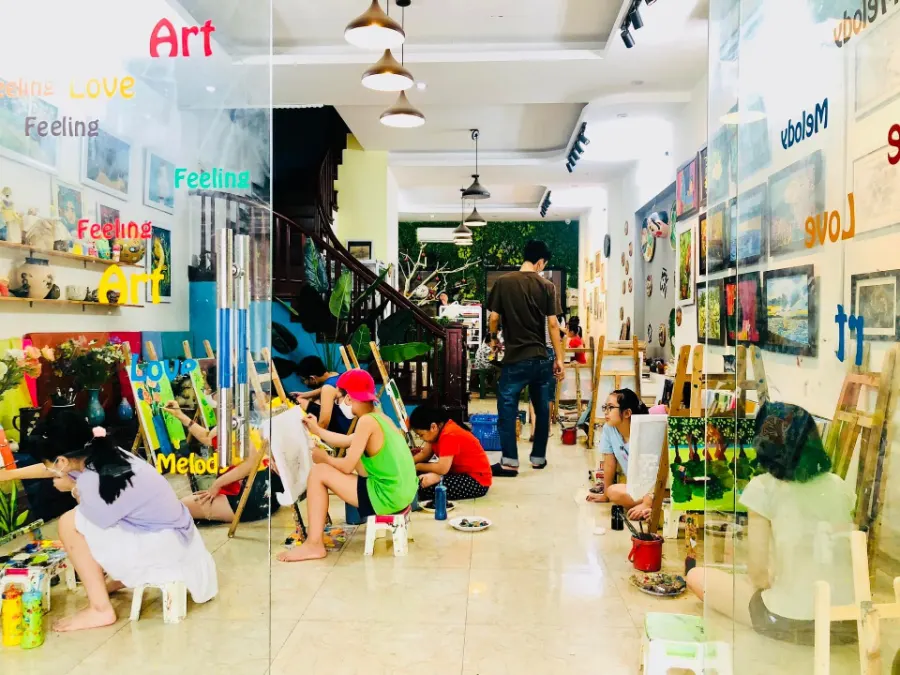 Trung Tâm Mỹ Thuật Ngũ Sắc