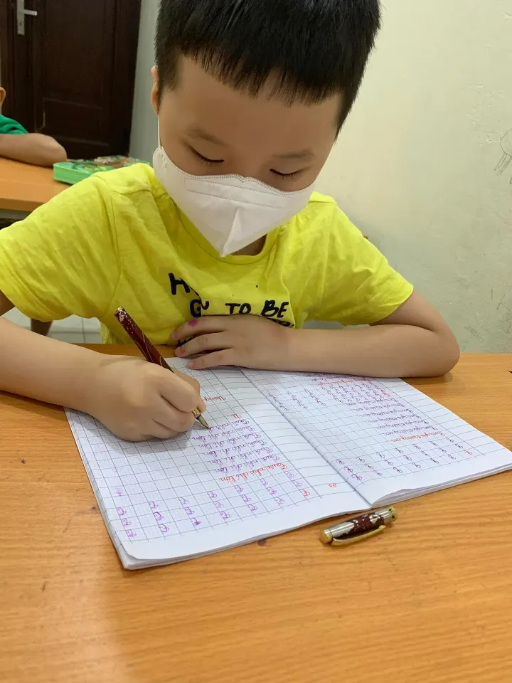 Trung Tâm Luyện Chữ Đẹp Thùy Vân