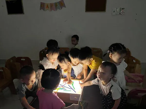 Trường Mầm Non Happy Kids Montessori
