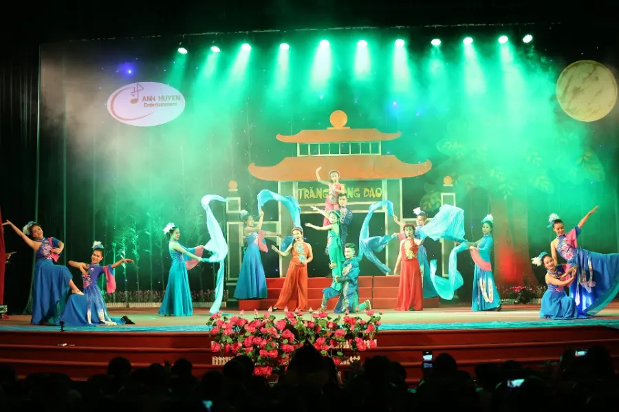 Trung Tâm Nghệ Thuật Ánh Huyền