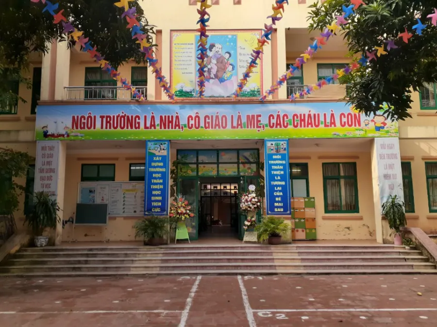 Trường Mầm Non Hoa Phượng
