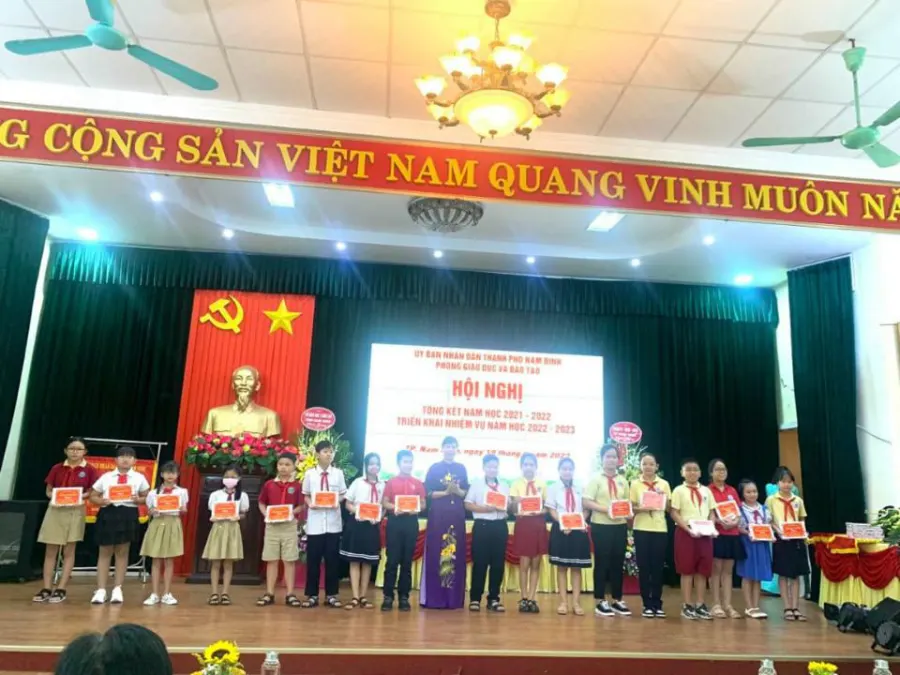 Trường Tiểu Học Hùng Vương