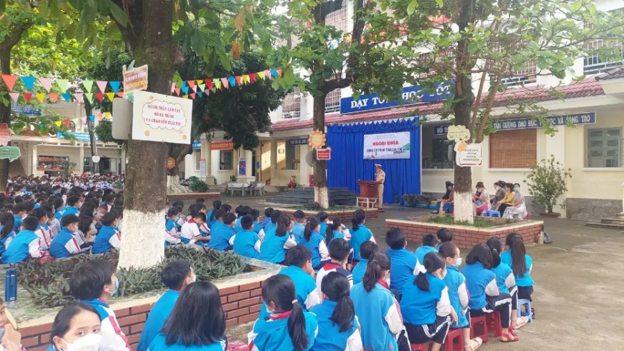 Trường Tiểu Học Lê Hồng Phong