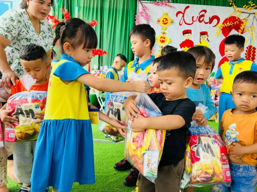 Trường Mầm Non Bá Thiên