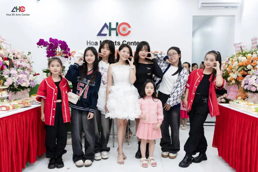 Trung Tâm Nghệ thuật Họa Mi Bắc Giang