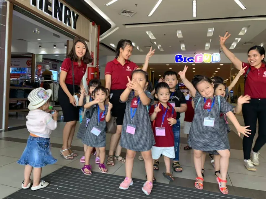Trường mầm non Kid's World