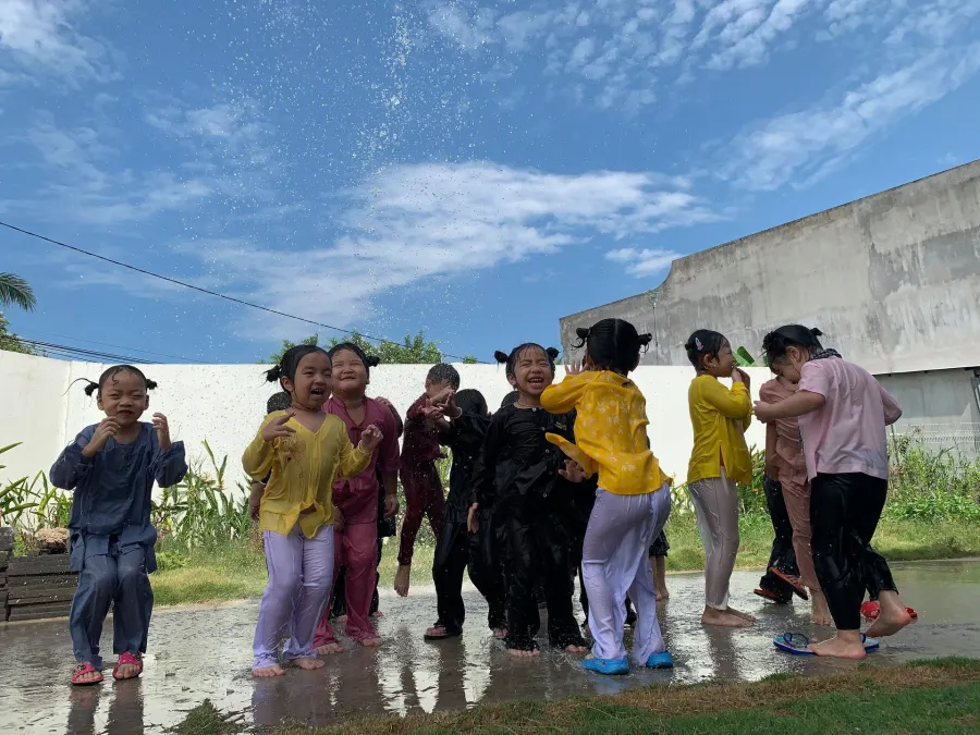 Trường Mầm non Tổ Ong Vàng