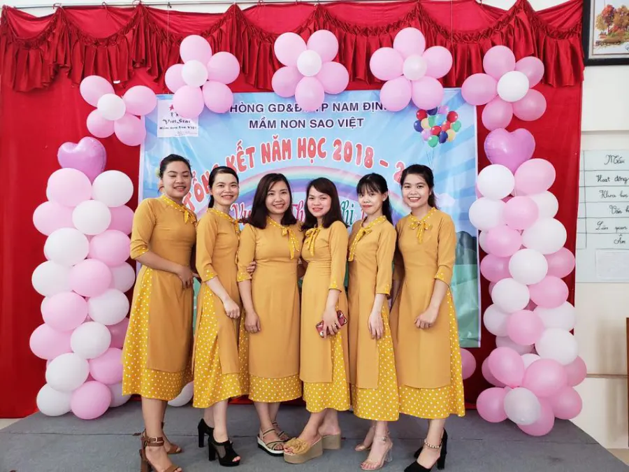 Trường mầm non Sao Việt ( Việt Star)