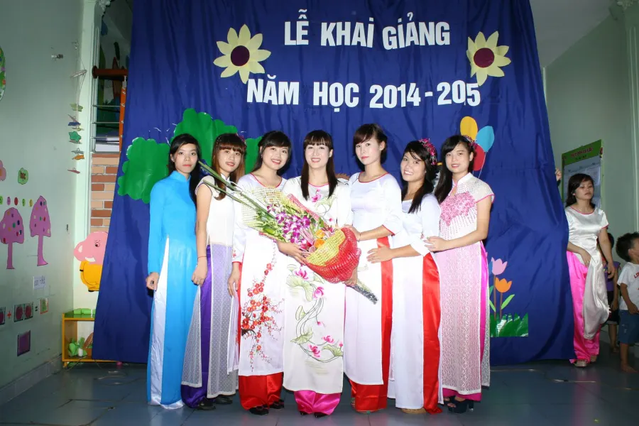 Trường Mầm non Nắng Hồng