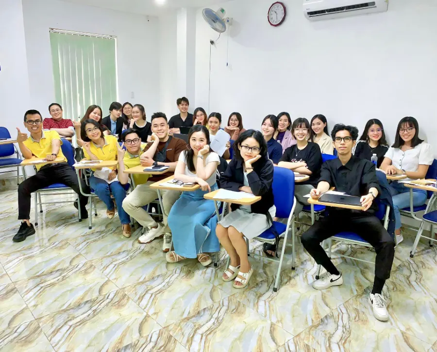 Trung Tâm Anh Ngũ English House - Phường 10, Gò Vấp