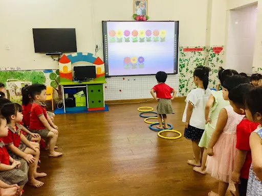 Mầm Non Hoa Hồng Nhung