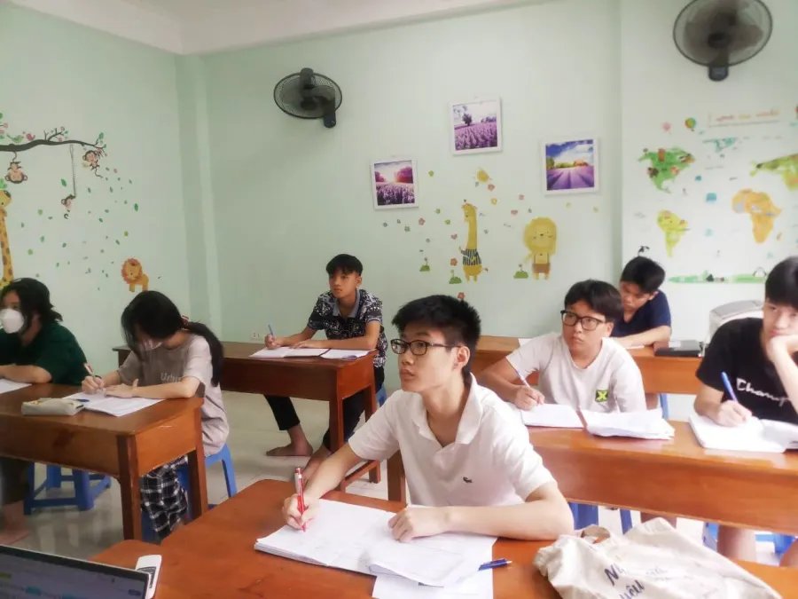 Trung Tâm Ngoại Ngữ Bluestars - Ngô Thì Nhậm, Hà Đông