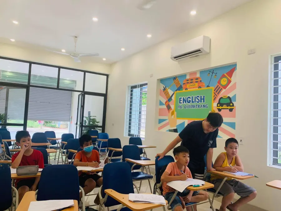 Trung tâm tiếng anh Cô Quynh Trang - English - Ms. Quynh Trang