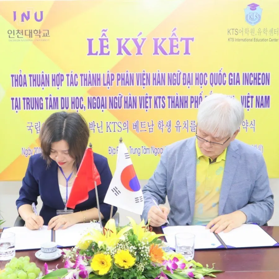 Trung tâm Ngoại Ngữ Hàn Việt KTS