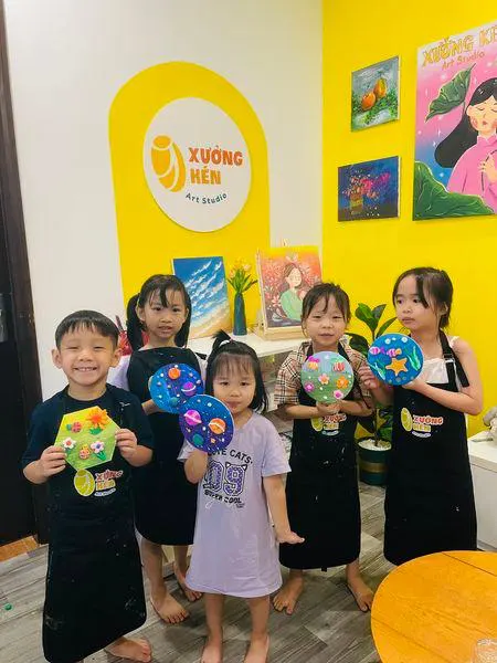 Hệ thống Xưởng Kén Art Studio