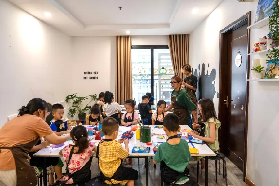 Hệ thống Xưởng Kén Art Studio - Mai Động
