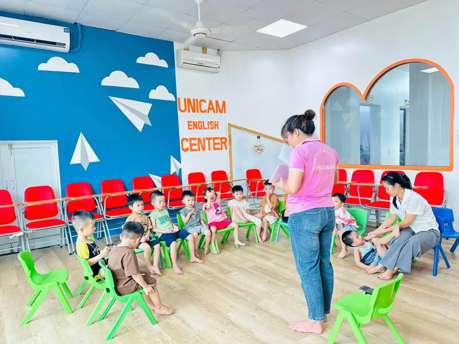 Trung Tâm Anh Ngữ UNiCam