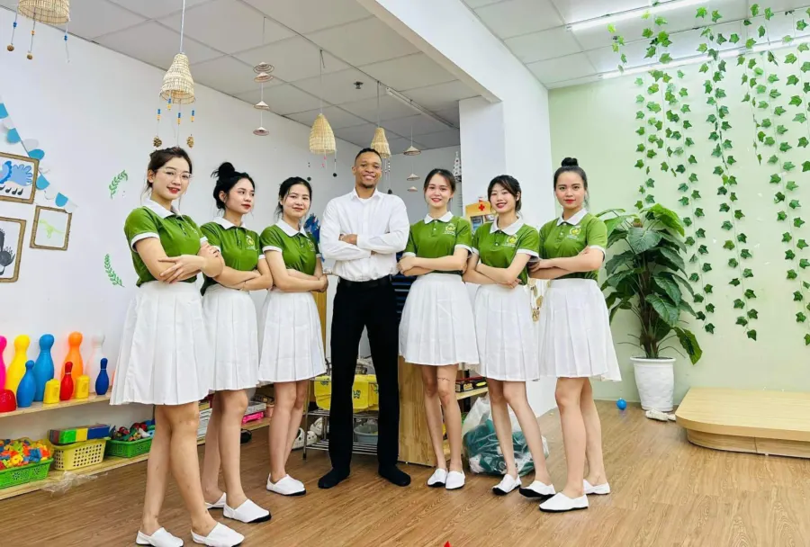 Mầm Non Song Ngữ C-School
