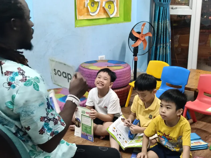 Natural English for Kids
