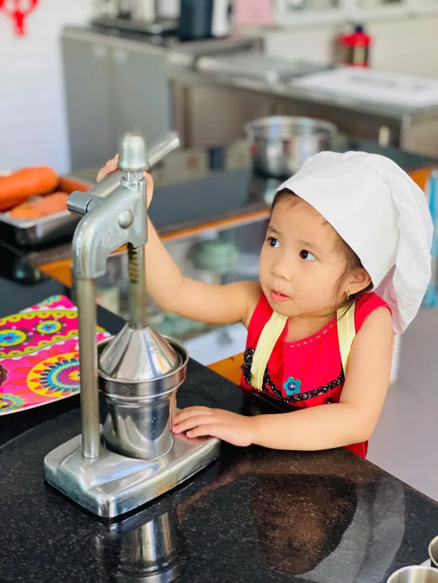 Trường mầm non Ánh Hồng