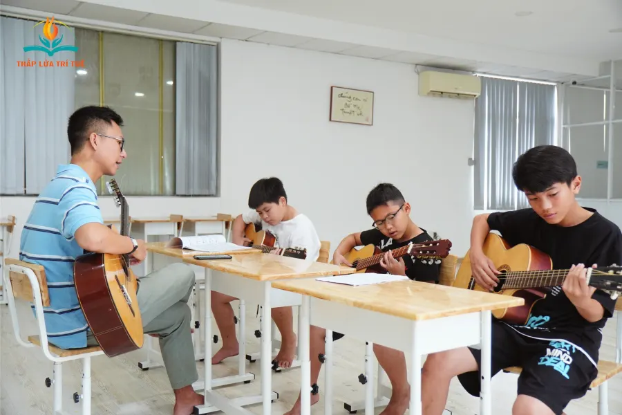 Trung tâm Kỹ năng sống & Bán trú Thắp Lửa Trí Tuệ