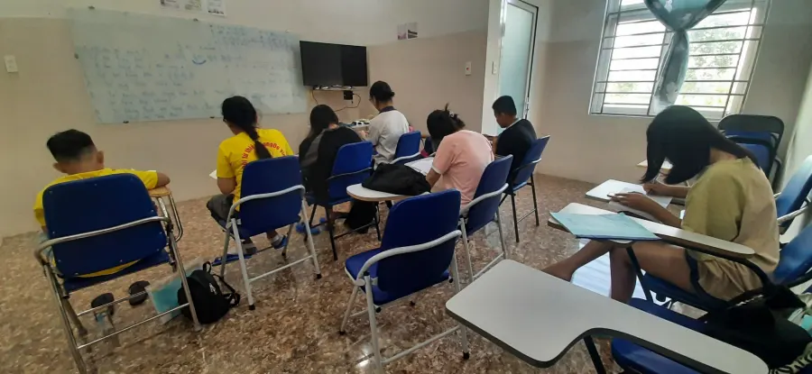 Trung tâm Ngoại ngữ Ngoại Ngữ - Hùng Vương, Đồng Nai