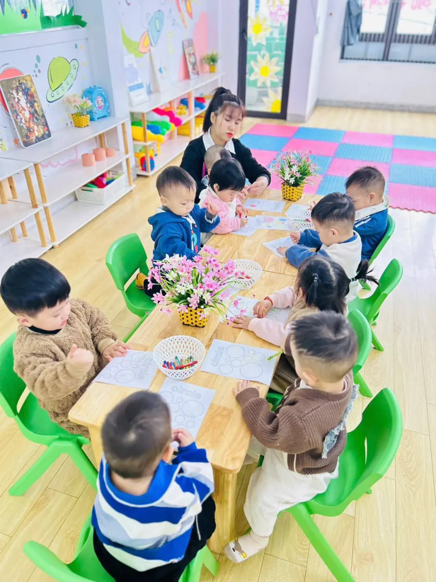 Trường Mầm Non Những Bông Hoa Nhỏ