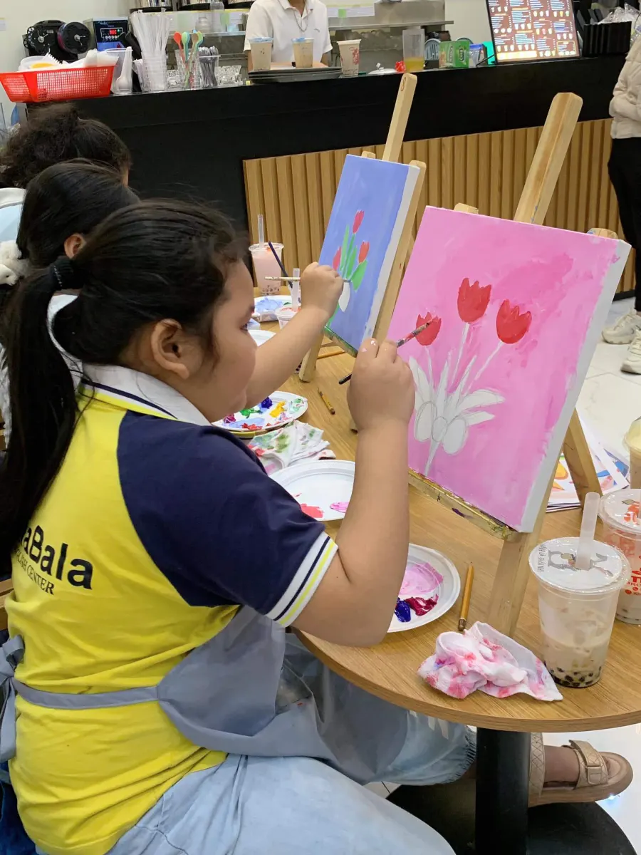 Lớp Dạy vẽ Rabbit Art Studio