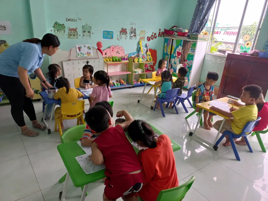 Trường Mầm Non Tư Thục Thỏ Trắng - Cần Đước