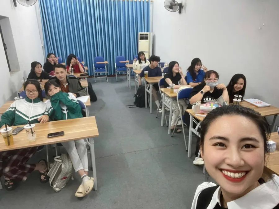 Trung tâm Ngoại Ngữ Việt - Trung Thầy Văn HSK