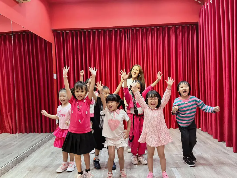 Lớp học nhảy New Sky Dance&Studio