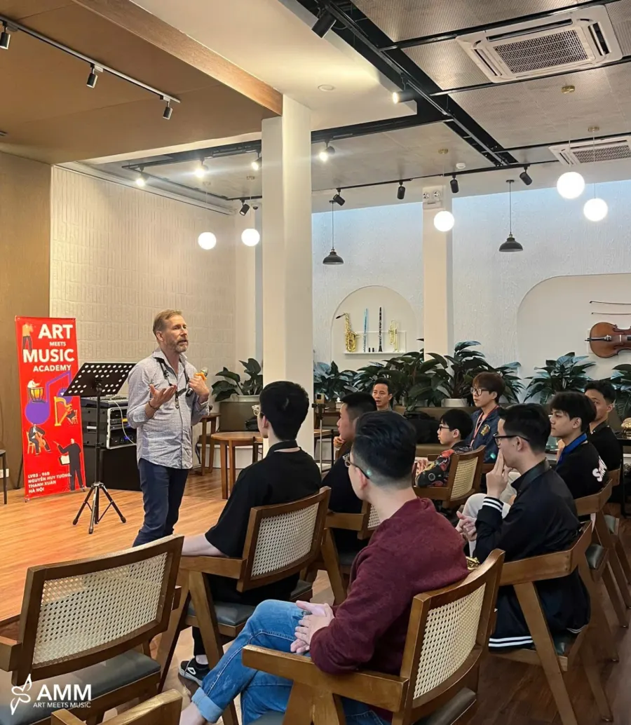 Trung tâm Đào Tạo Âm Nhạc & Nghệ Thuật Art Meets Music