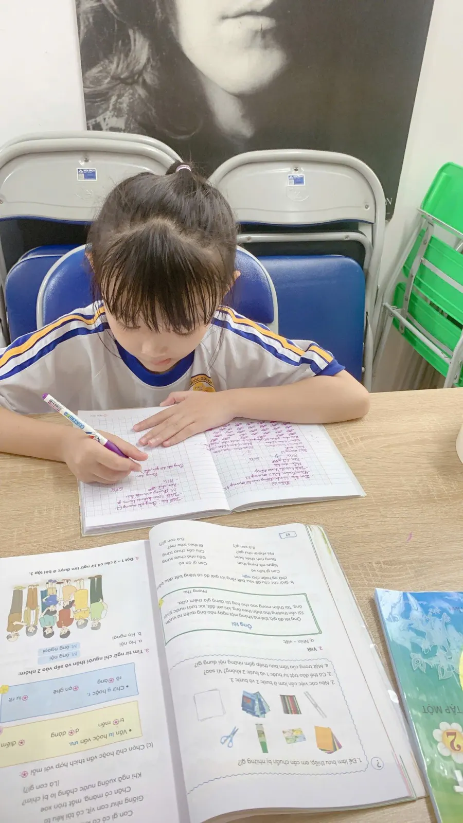 Lớp Luyện Chữ Đẹp Cô Nga