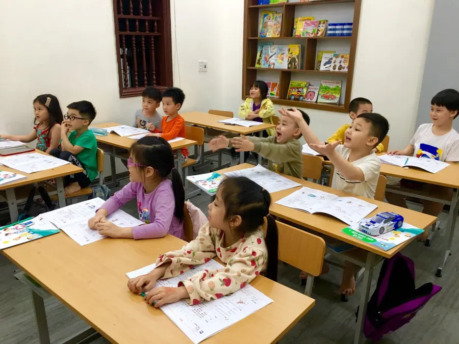 Lớp Luyện Chữ Đẹp Lê Thanh