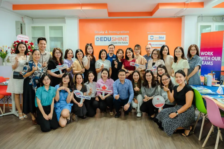 Trung tâm Du học EduShine