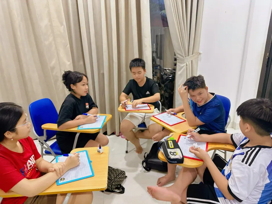 Trung tâm tiếng Anh Ms Hương - English with Ms.Hương