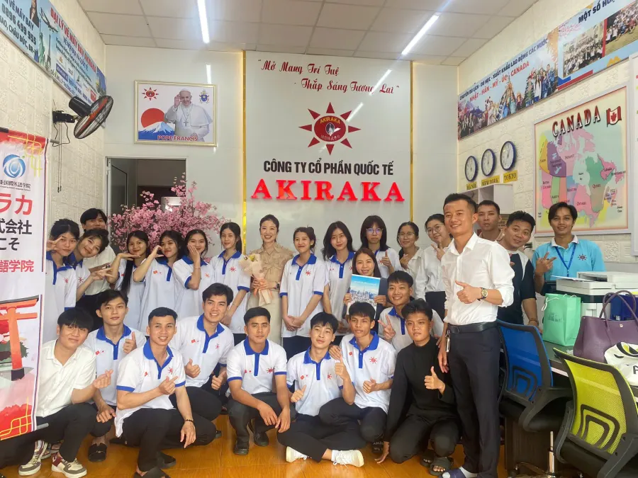Trung Tâm Du Học - Xklđ Akiraka