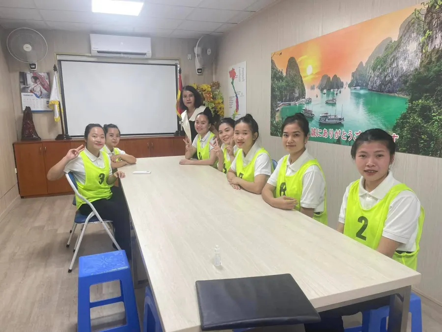 Trung tâm Du Học & Xklđ Sunny
