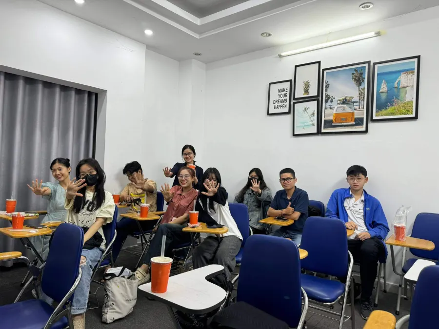 Trung tâm Tiếng Anh iHado English