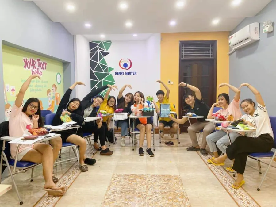 Trung tâm Tư vấn Du học Henry Nguyen