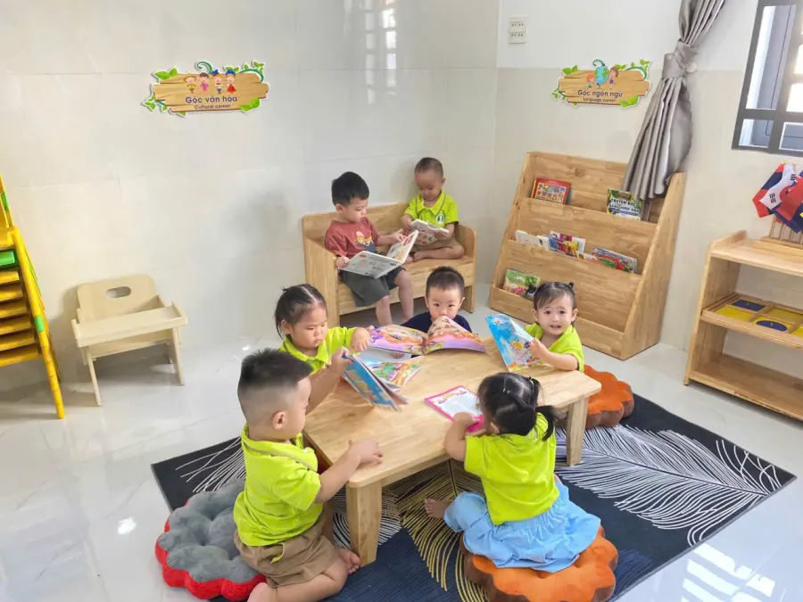 Mầm non Nhà thám hiểm Tí Hon 1