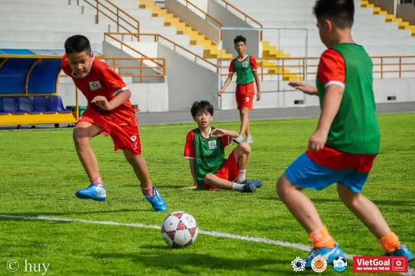 Trung tâm Dạy Bóng đá Trẻ em VietGoal Tây Hồ