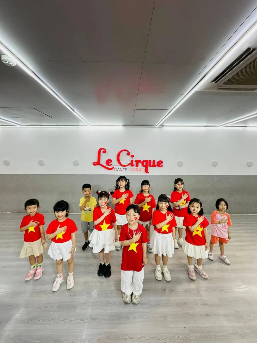 Lớp học nhảy, múa Le Cirque