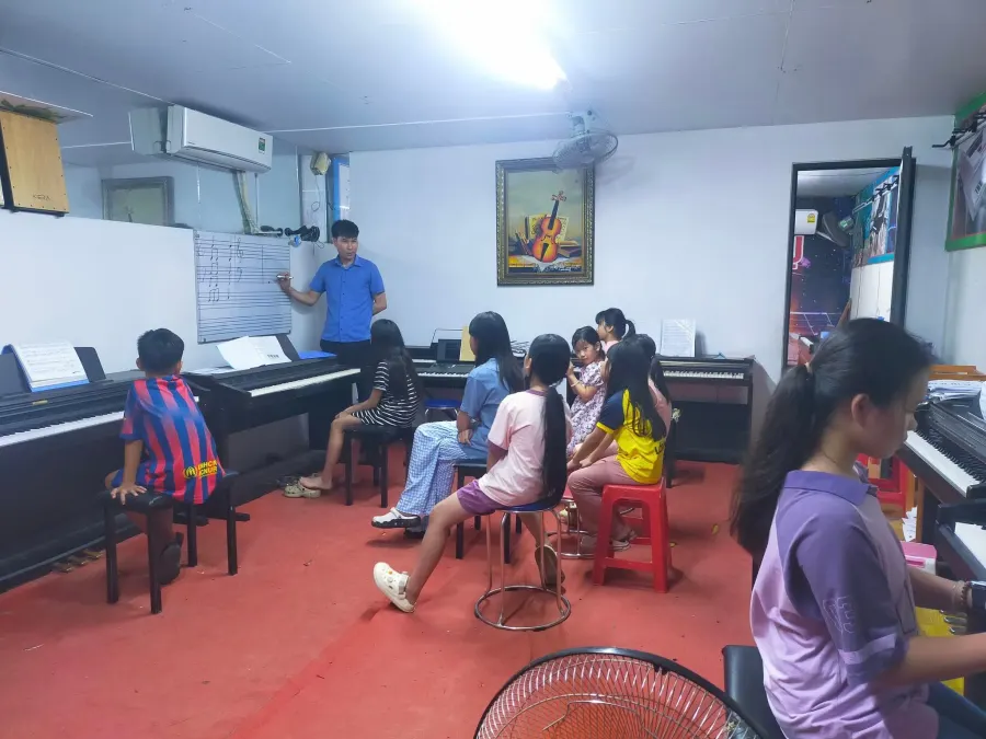 Trung tâm Dạy nhạc Hà Tĩnh TL