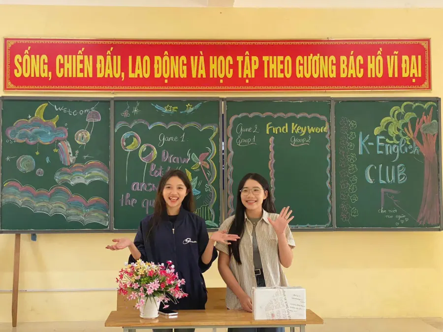 Câu lạc bộ K - English